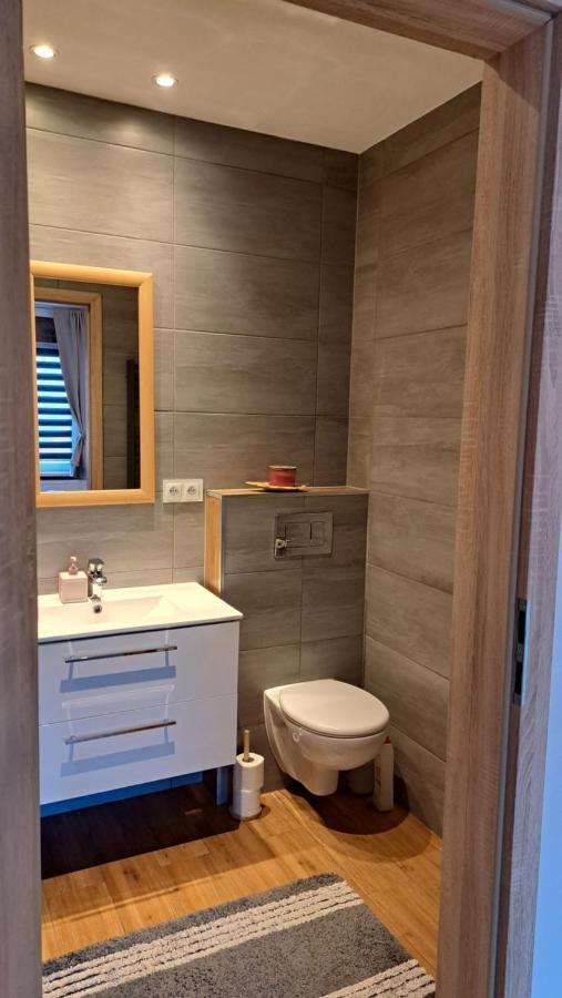 Apartament Lavender Jelenia Gora Exterior photo